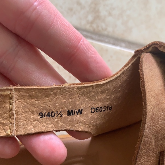 BORN Leather Sandals - Picture 6 of 8